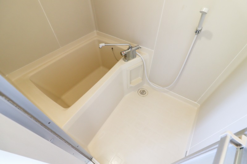 バス・シャワールーム　図面と現状に相違がある場合には現状を優先