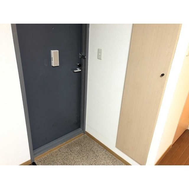 玄関　【玄関】別部屋参照・現況優先