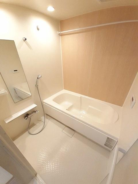 バス・シャワールーム　バスルーム