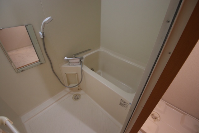 バス・シャワールーム　別室の参考写真です。※現況優先
