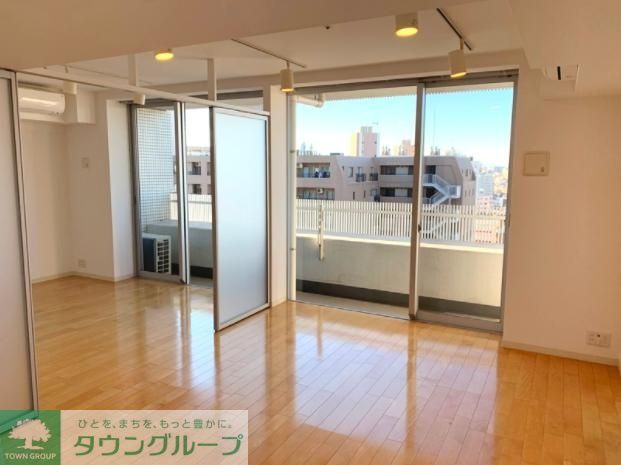 居室・リビング　エントランス