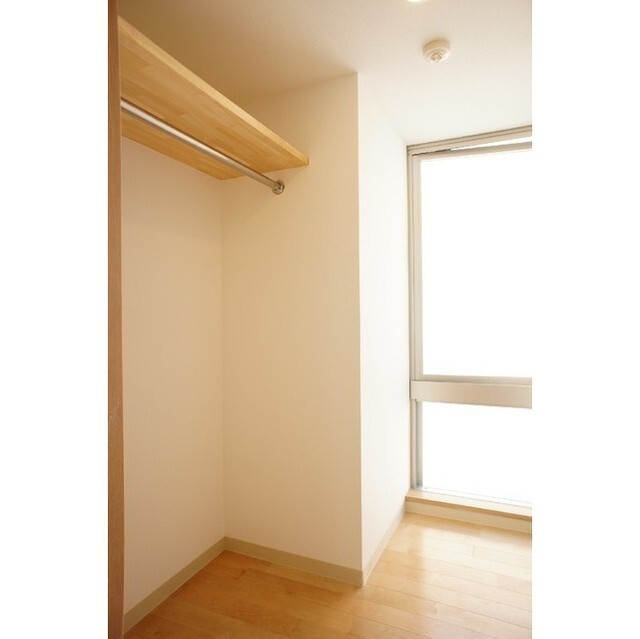 収納　ウォークインクローゼット（２００２）