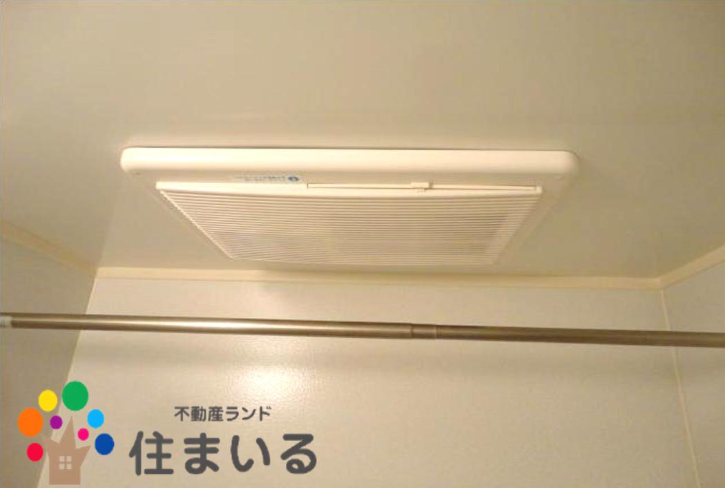 コンビニ　ファミリーマート名南上浜町店（コンビニ）まで172m