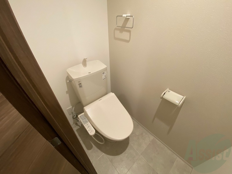 トイレ　ウォシュレット機能がついたトイレ。安心して使用できますね。