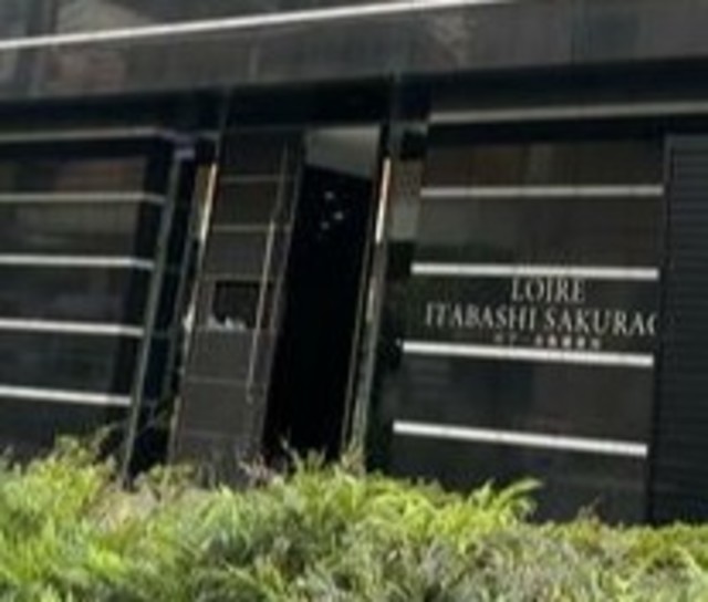 エントランス　エントランス