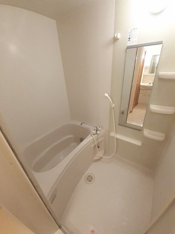 バス・シャワールーム　きれいなお風呂です