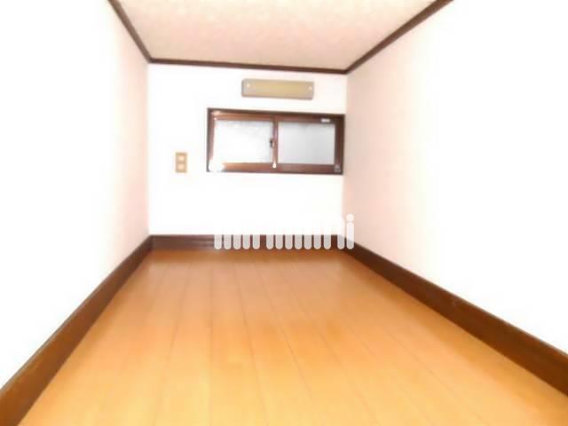 その他共有部分　窓あり　ロフトスペースです