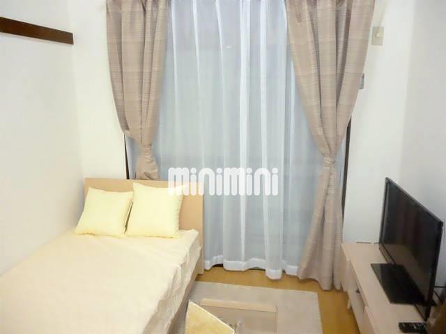 ロビー　カーテン　照明付き