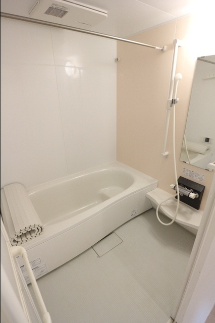 バス・シャワールーム　バスルーム