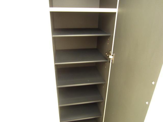 玄関　玄関に下駄箱完備です！