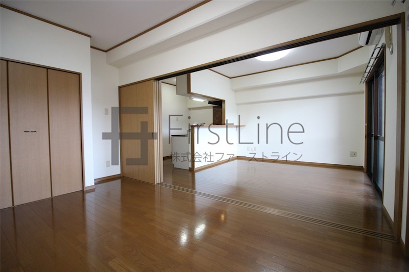 居室・リビング　別号室の写真です