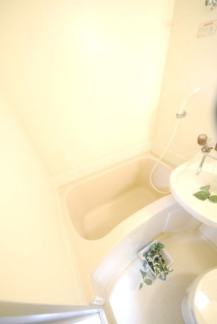 バス・シャワールーム　★お部屋探しは、当店千歳烏山店へ★