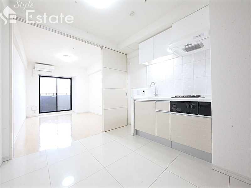 居室・リビング　内装