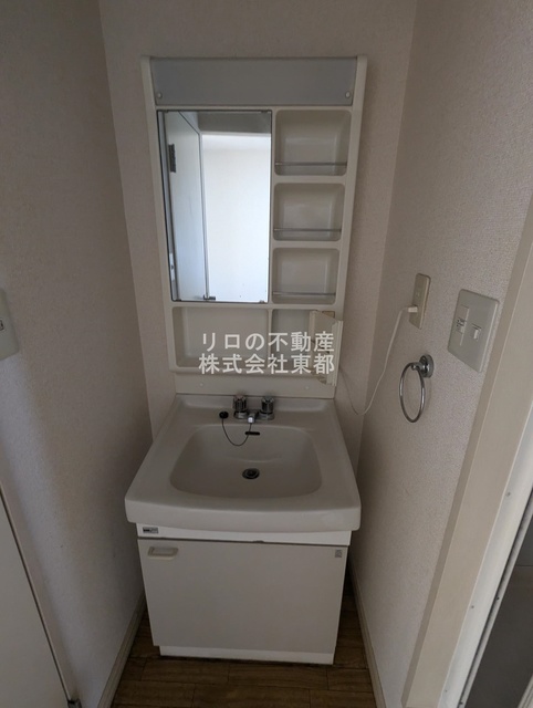 洗面設備　独立洗面台なら落ち着いて身支度ができます☆