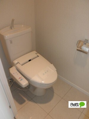 トイレ　温水洗浄便座です！