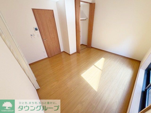 居室・リビング　★★広々とした洋室6.7帖★★