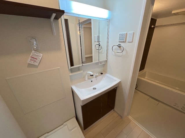 洗面設備　洗髪洗面化粧台