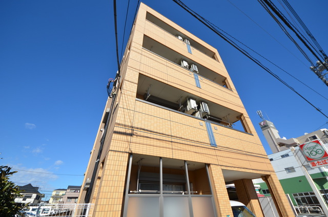 建物外観　～ドドーン～