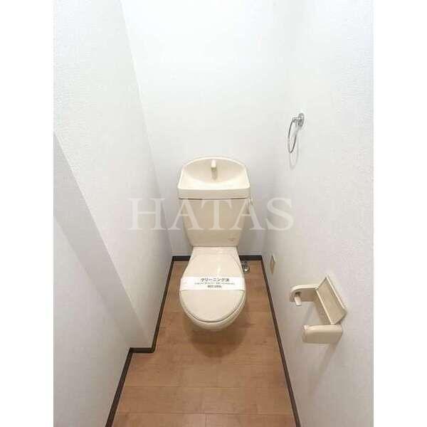 トイレ　同物件別部屋です。