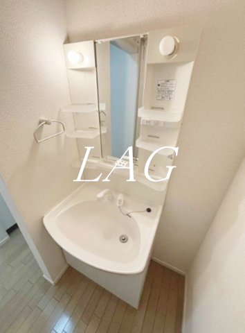 洗面設備　洗面台です。