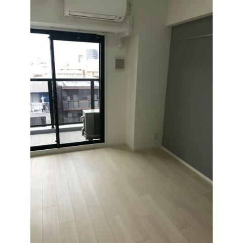 居室・リビング　室内