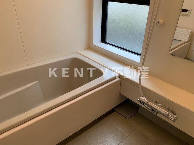 バス・シャワールーム　ゆったり過ごせるお風呂です