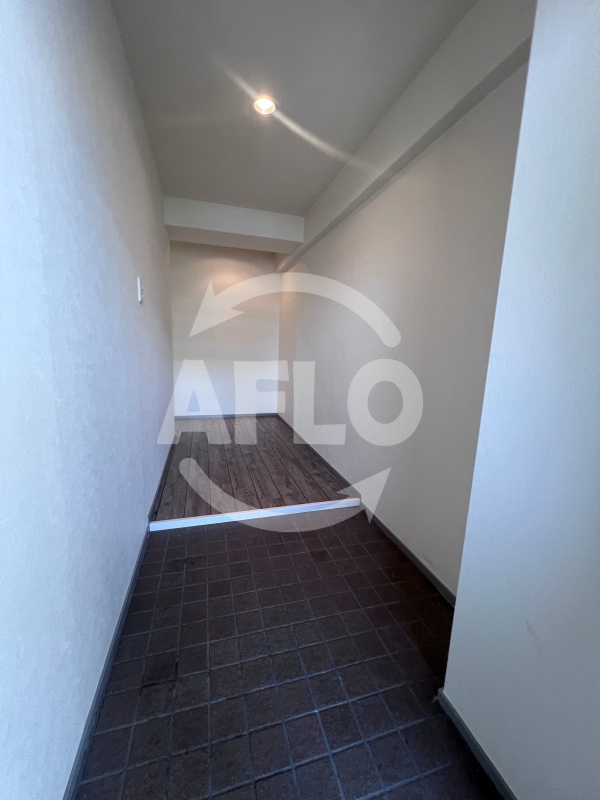 玄関　ユンヌ・ホワイエ　玄関