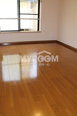 居室・リビング　フローリング☆