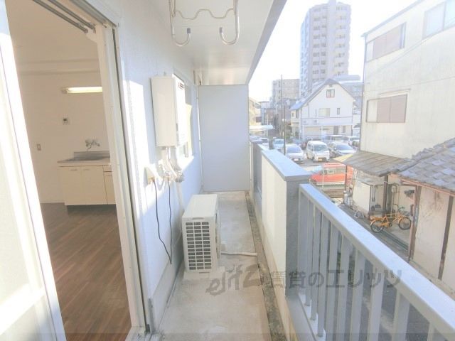 バルコニー　ベランダ