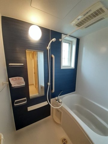 バス・シャワールーム　お風呂で日々の疲れを落としましょう