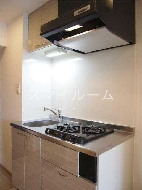 キッチン　別部屋参考写真となります。