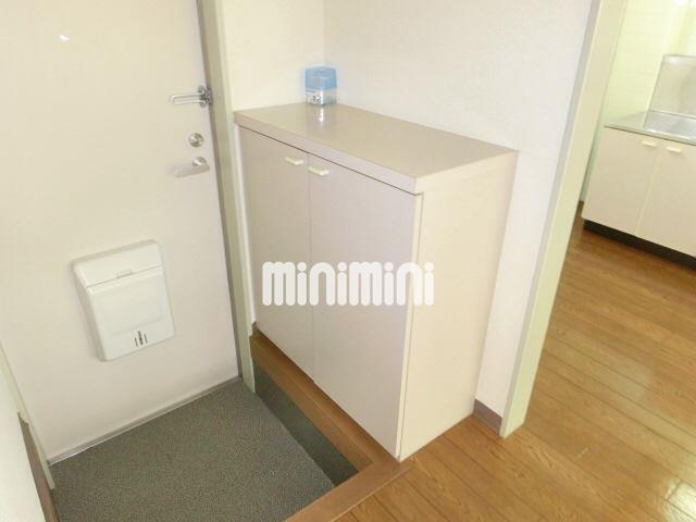 玄関　下駄箱。