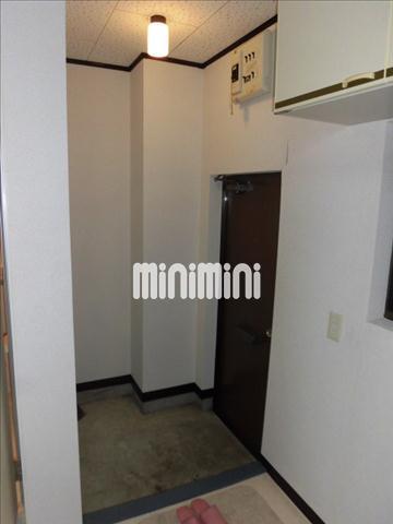 玄関　行ってきます、ただいまはここから。