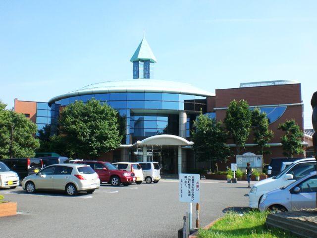 図書館　池田町図書館（図書館）まで640m