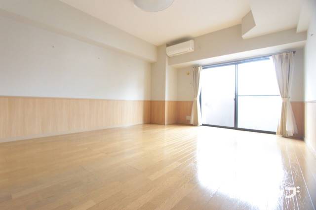 居室・リビング　広いお部屋です