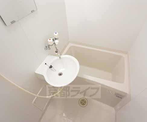 バス・シャワールーム　お風呂です。