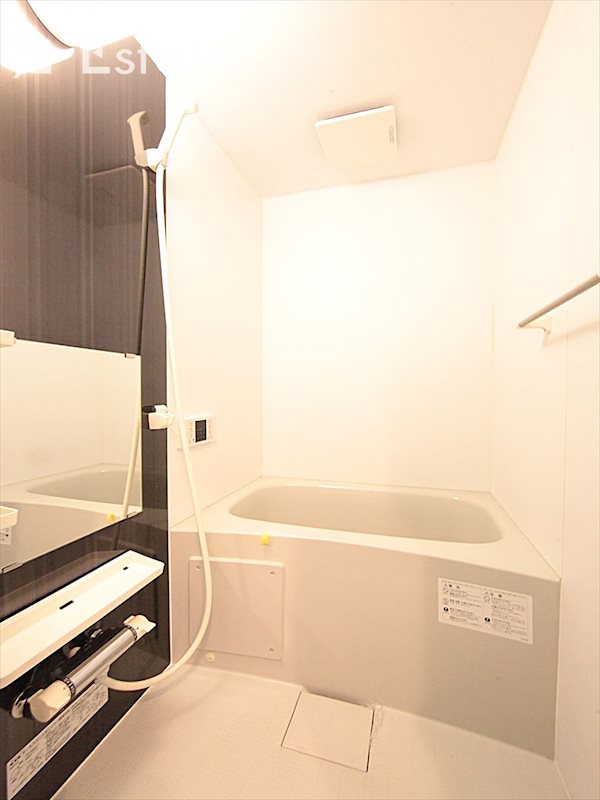 バス・シャワールーム　バスルーム