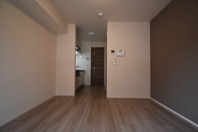 居室・リビング　別号室参考写真