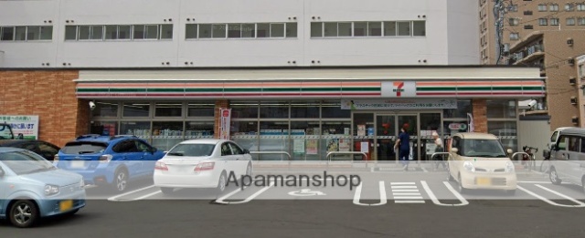 コンビニ　セブン－イレブン札幌北２８条店（コンビニ）まで294m