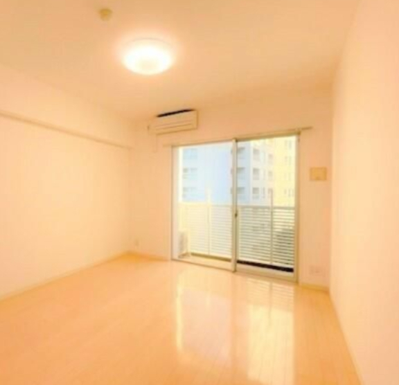 居室・リビング　写真は同タイプ住居です。