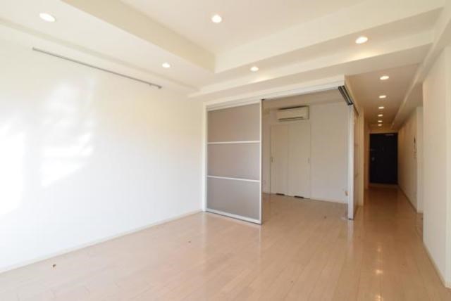 居室・リビング　別号室の参考写真です。