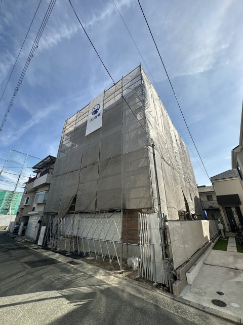 建物外観　建設中