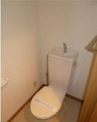 トイレ　清潔感のあるトイレです