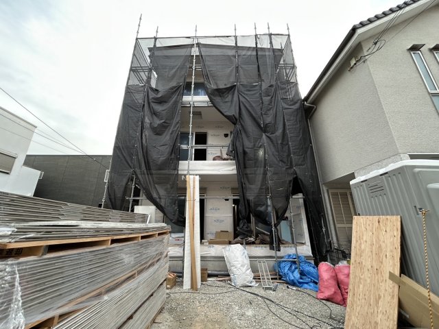 建物外観　建設中