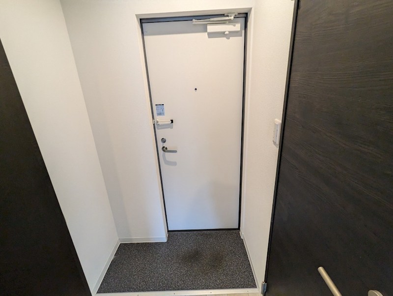 玄関　現況優先