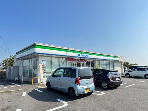 コンビニ　ファミリーマート芸濃町林店（コンビニ）まで396m