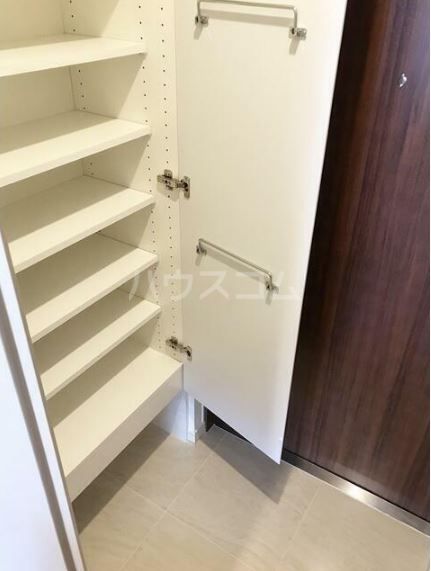 収納