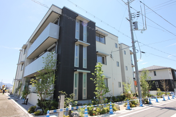 建物外観　お洒落な外観！