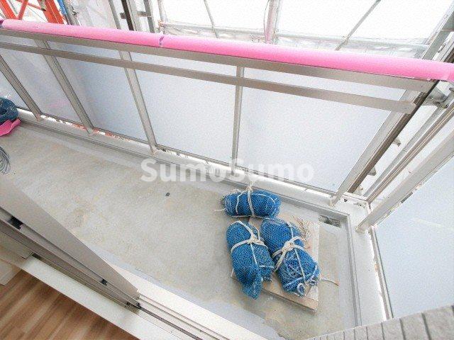バルコニー　陽当たり良好なバルコニーです