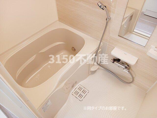 バス・シャワールーム　日々の疲れを癒すお風呂付です
